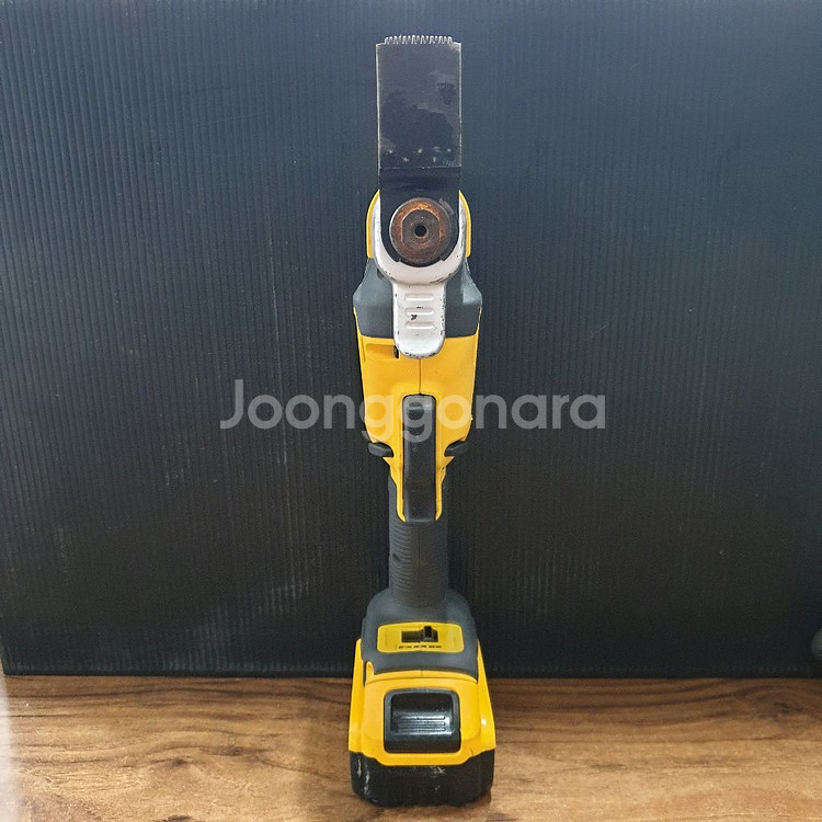 디월트 dcs356 멀티커터 배터리포함--1