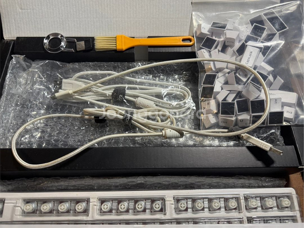 앱코 KN01BT 무선 무접점 45g 55g 화이트--1