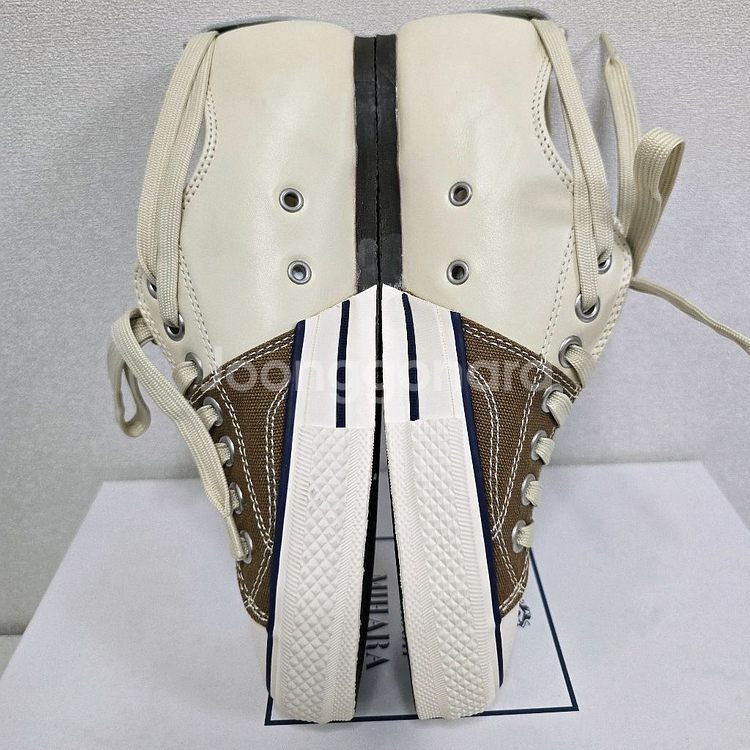 메종 미하라 야스히로 x 나이젤 카본 스니커즈 40--3