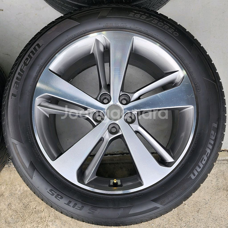 제네시스 GV80 20인치 휠타이어, 265 50 20--4