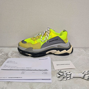 발렌시아가 트리플s 스니커즈 42사이즈 270 275