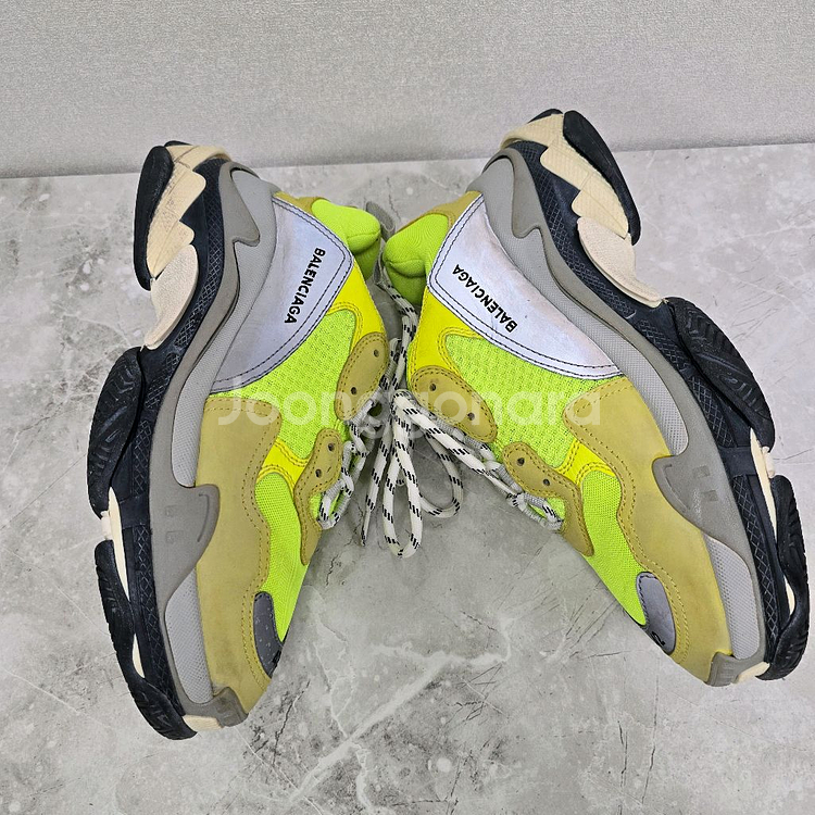 발렌시아가 트리플s 스니커즈 42사이즈 270 275--4