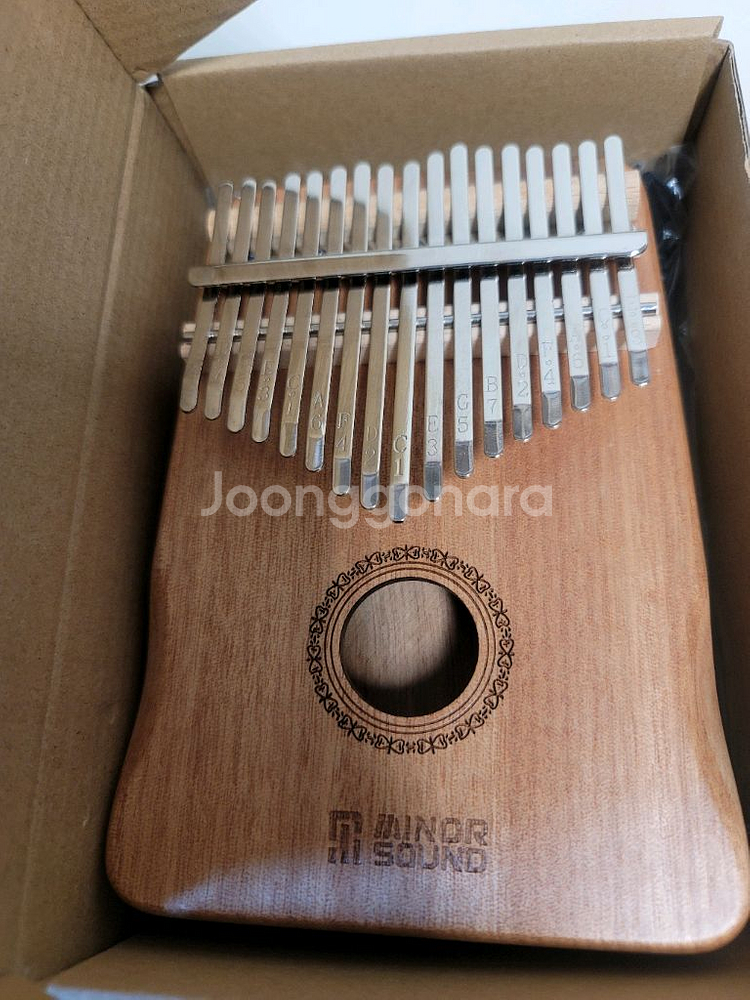 마호가니 칼림바 고급형 새제품 세트--1