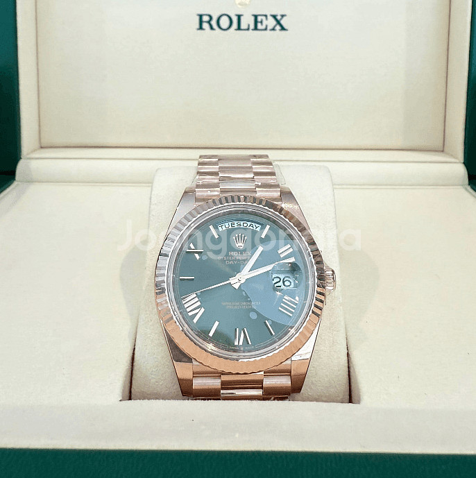 롤렉스 데이데이트 40MM 로골 금통 올리브그린 로만--2