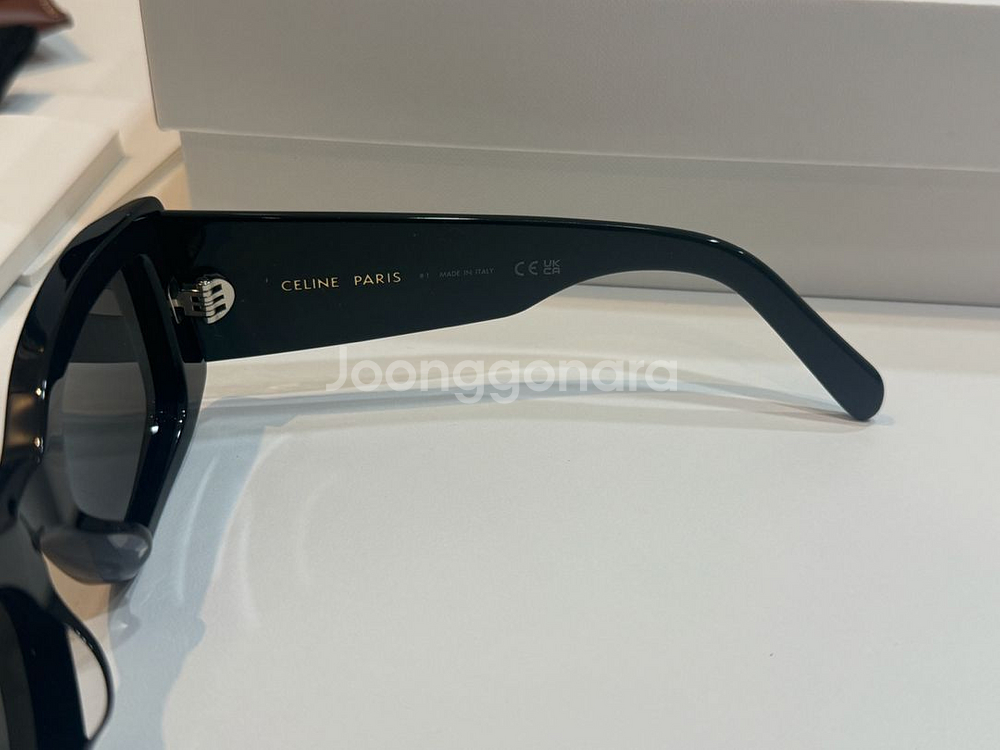 셀린느 트리옹프 XL 선글라스 블랙--4