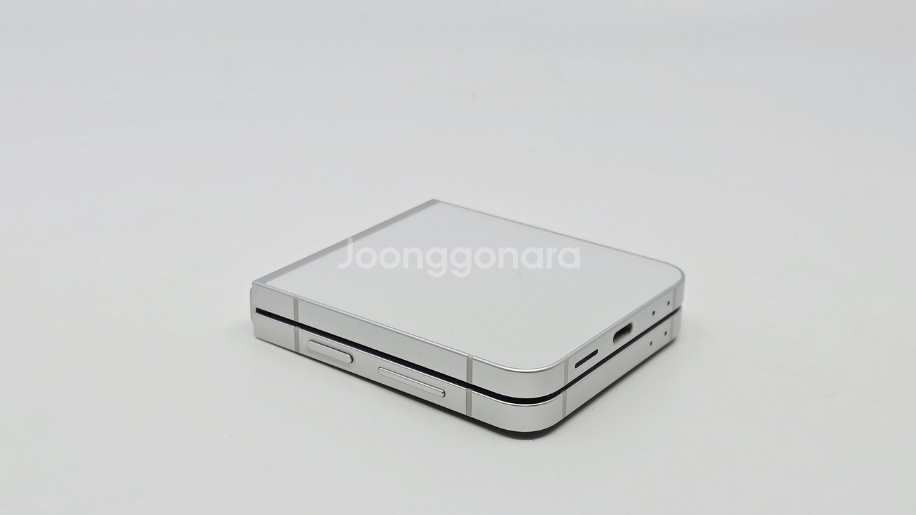 삼성전자 갤럭시 Z 플립6 5G 256GB [화이트]--8