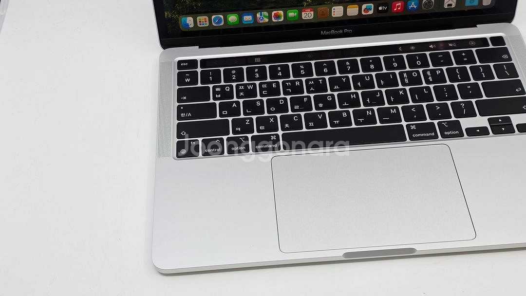 맥북프로13 M2 8GB 512GB 13인치 실버풀박스--2