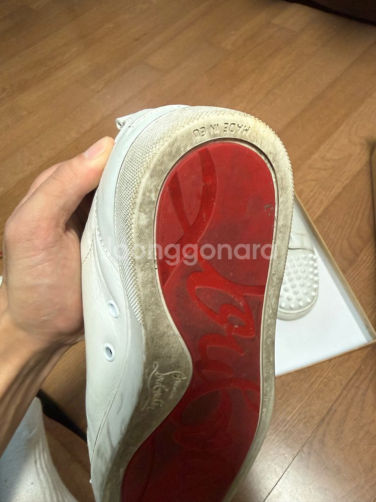 크리스찬 루부탱 루이스주니어 로우탑 화이트--2