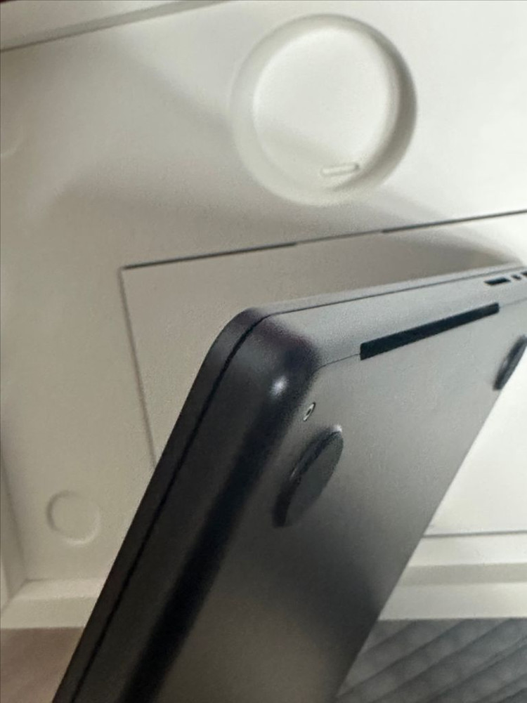 m4 맥북 프로 14인치 램48 1테라 이미지