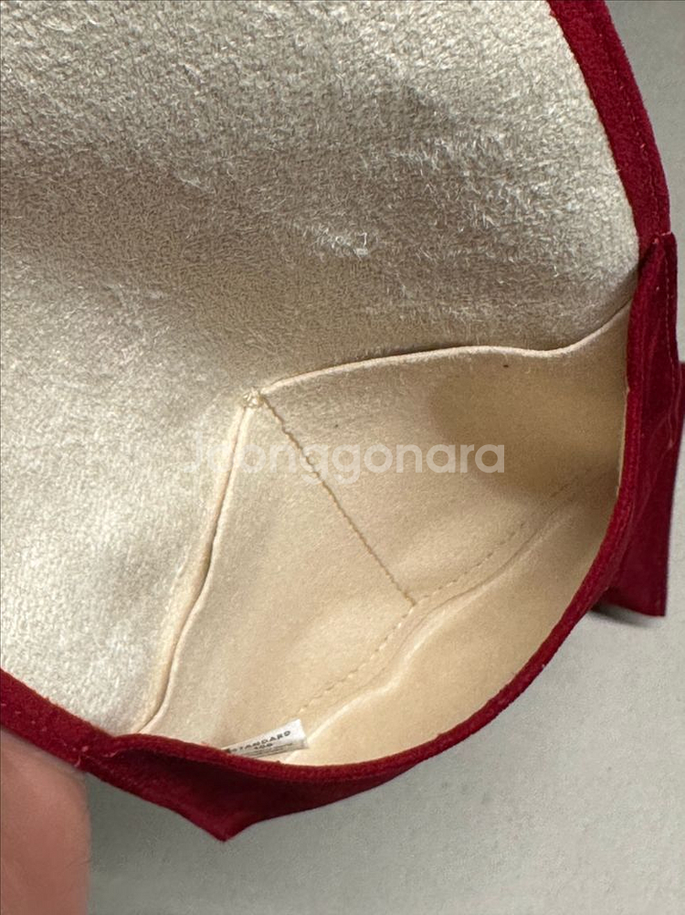 정품) 까르띠에 시계파우치(쿠션포함)판매합니다--1