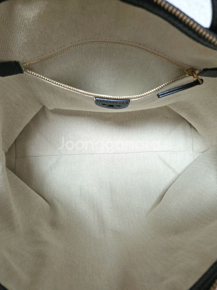 정품 토리버치 가죽 토트백 팝니다.--2