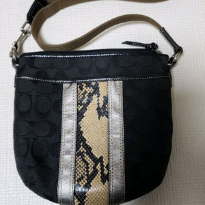 코치 크로스백 뱀피