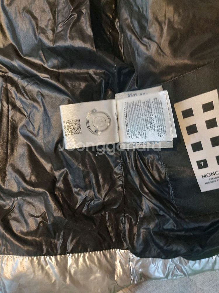 몽클레어 조끼패딩 전품--1