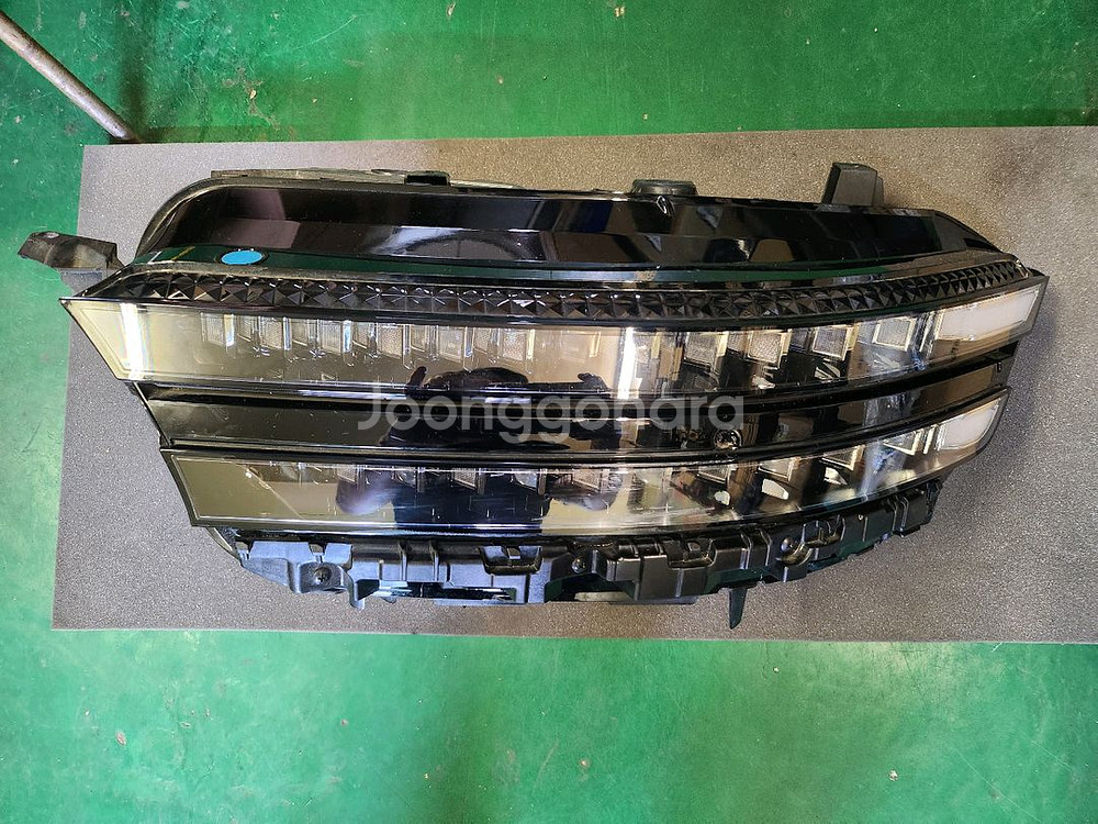 신형제네시스G90(22년이후) 운전석풀led헤드라이트--1