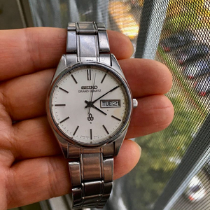 세이코 그랜드 쿼츠 시계