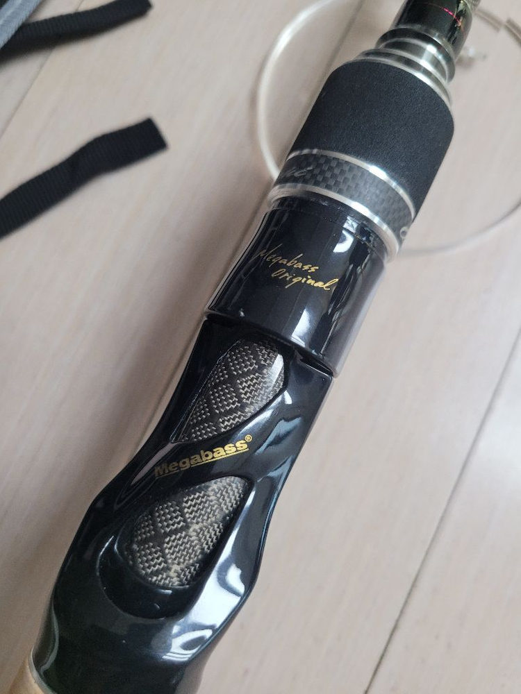 메가배스 오로치 XXX F7-70K 2P 판매합니다 ~ 이미지