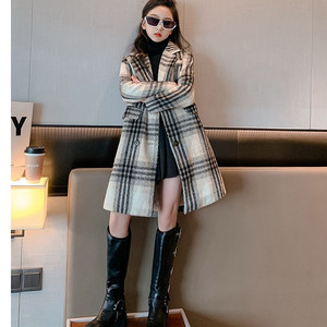 키작녀 체크 코트