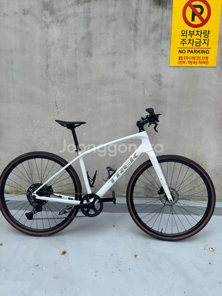 트렉 FX 스포츠 4 M 사이즈 팝니다.--0