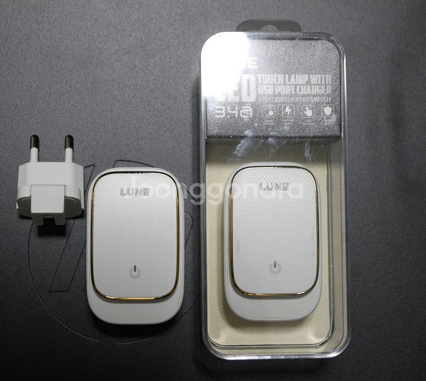 [미개봉·미사용] USB 3포트 충전기 (LED무드등)--1