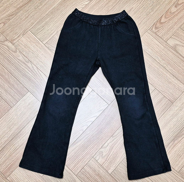 티파니여아 골지부츠컷바지(145,6~7세)판매합니다--1