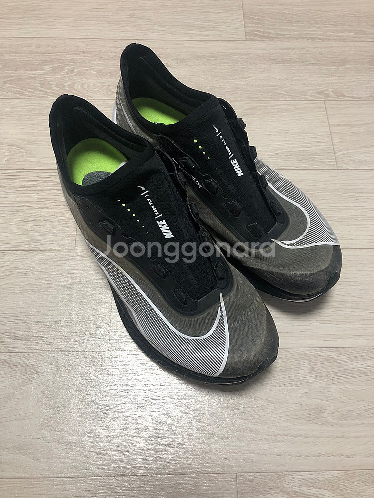 나이키 줌플라이3 검흰 카본 런닝화--0