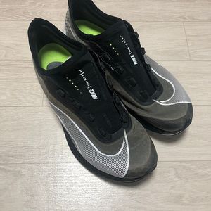 나이키 줌플라이3 검흰 카본 런닝화
