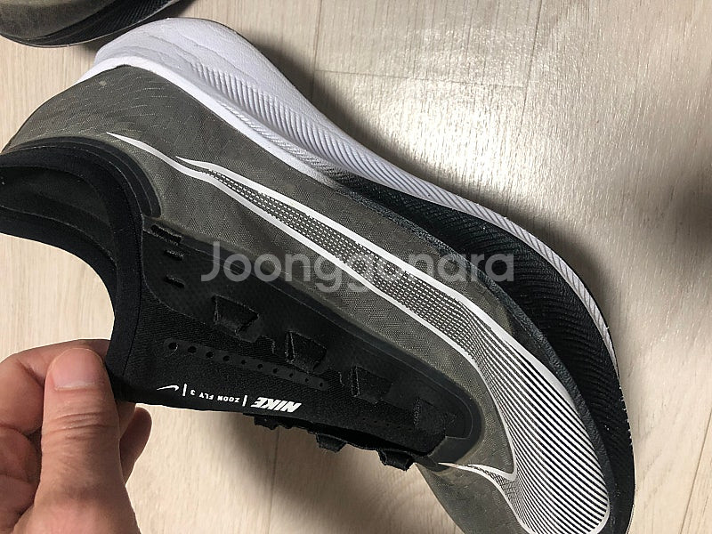 나이키 줌플라이3 검흰 카본 런닝화--2