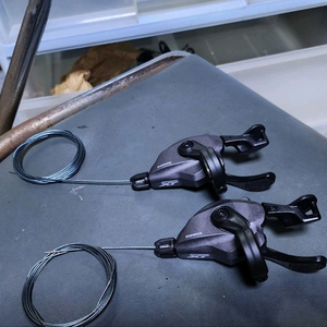 XT M8100 2단 좌측 레버와 체인링. 새제품