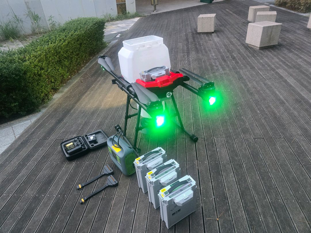 입제(비료살포) 드론 (프레임 외 모두 신품!)--0