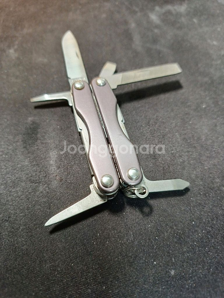 레더맨 키체인 멀티툴 스쿼트 P4 그레이--6