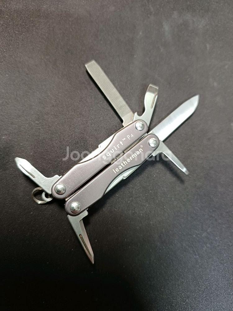 레더맨 키체인 멀티툴 스쿼트 P4 그레이--4