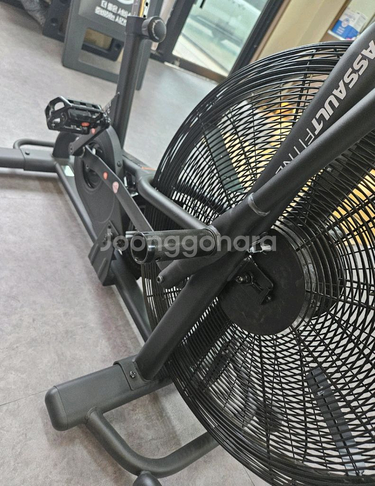 어썰트 에어바이크--2