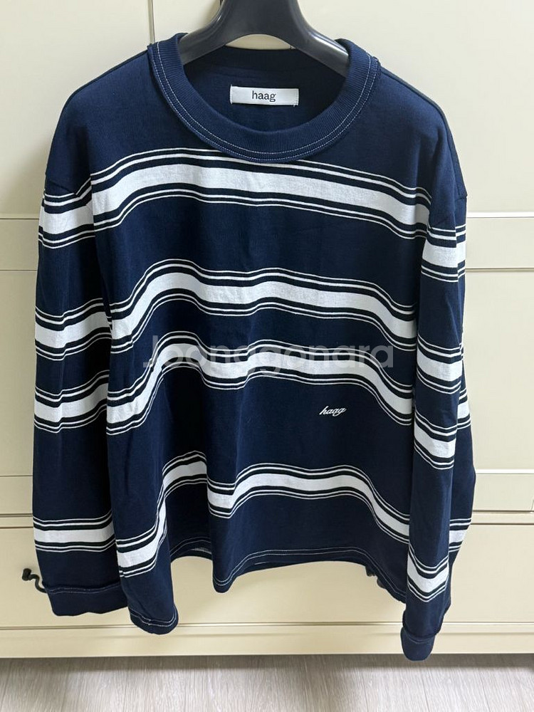 haag a vivid single sweatshirt--2