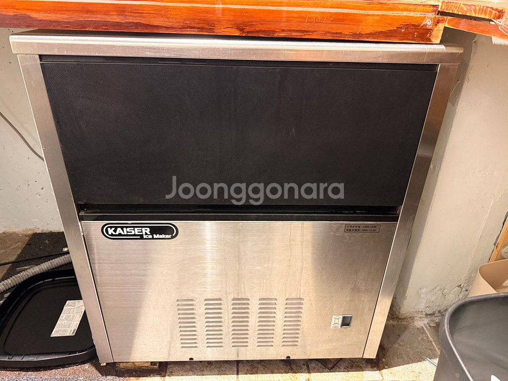 카이저 제빙기 100KG 판매합니다--0