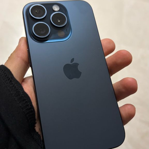 아이폰 15프로 1테라 리퍼 새상품 판매합니다.