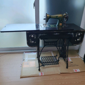 빈티지 LEICA 테이블 미싱