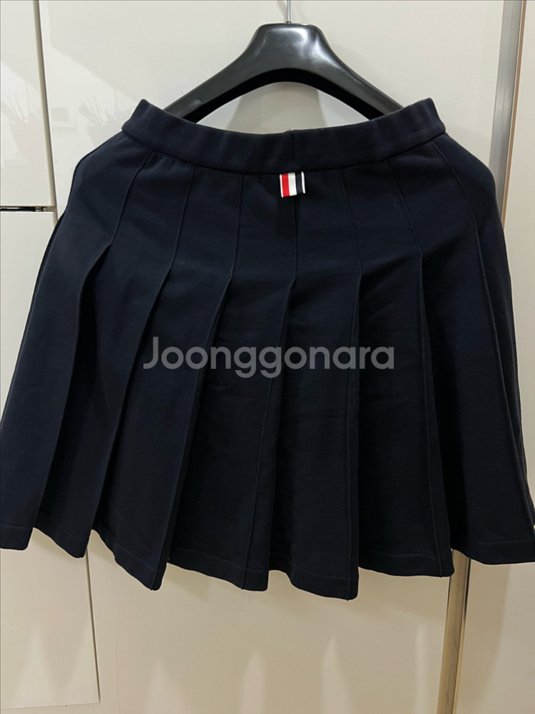 톰브라운 여성 플리츠치마 55-77--1