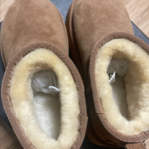 [거의 새상품]오즈웨어 어그 클래식 울트라미니 플랫폼