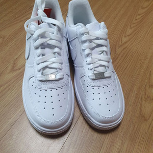 나이키 에어포스1 흰색 새상품cw2288-111