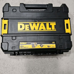 디월트 20V 로터리해머드릴 셑트 새제품 DCH273