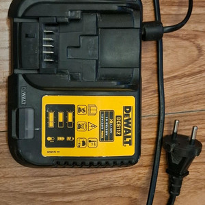 디월트 12v 18v 충전기