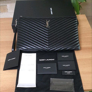 입생로랑 생로랑 클러치백 라지 새상품급 정품(영수증O)