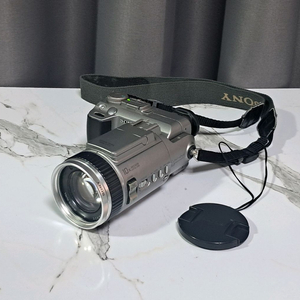 희귀템! 소니 사이버샷 DSC F707 디지털카메라