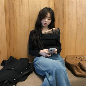 에이블리 영앤리치 드레이프 오프숄더 티 새상품