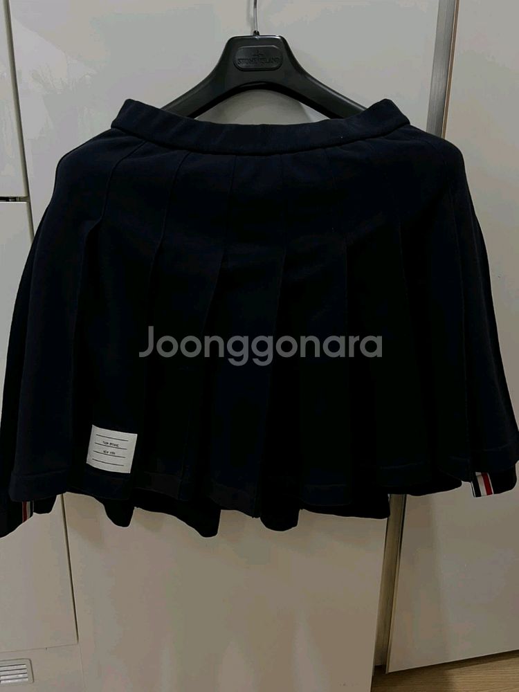 톰브라운 플리츠치마 55~77--0