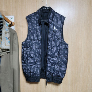 나이키조던 패딩조끼