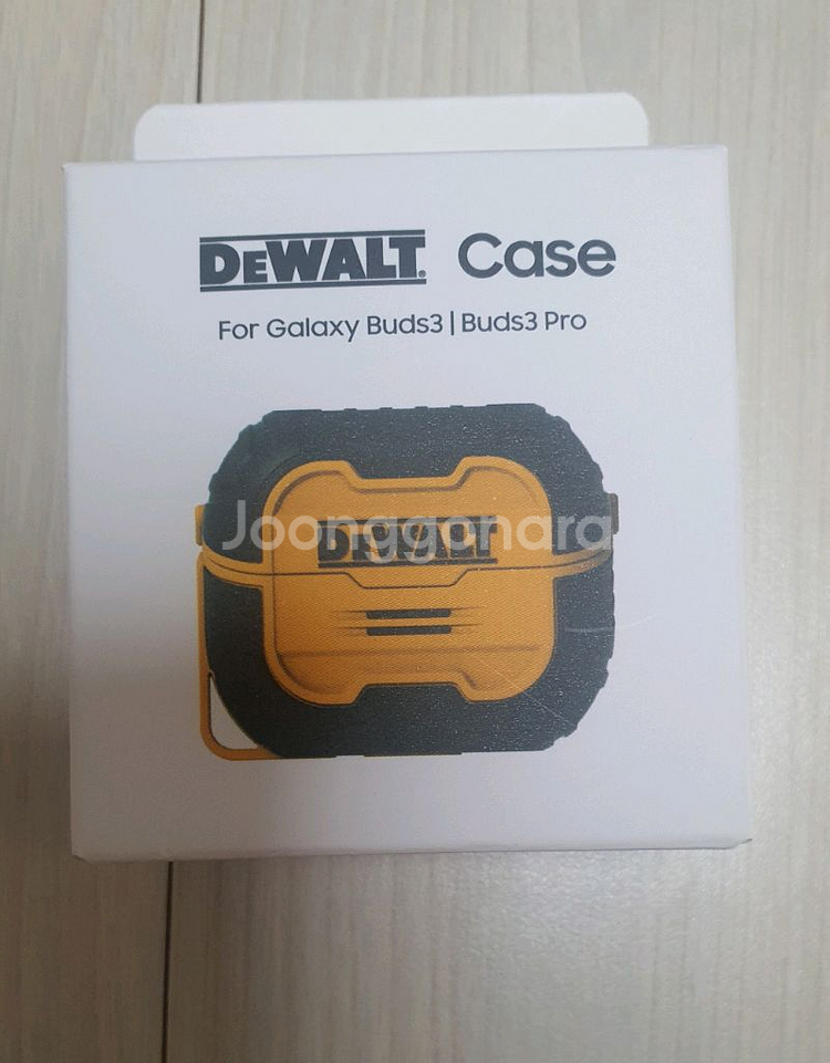 디월트 갤럭시 버즈3 케이스커버 팝니다--1