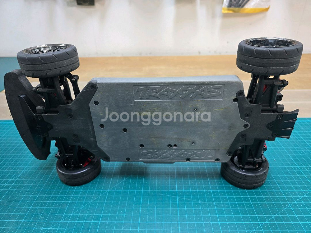 트랙사스 4tec 머스탱 RTR rc카 판매합니다--4