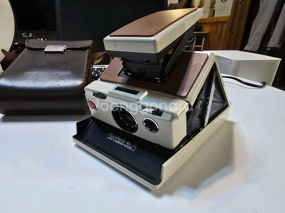 폴라로이드 SX-70 랜드카메라--0
