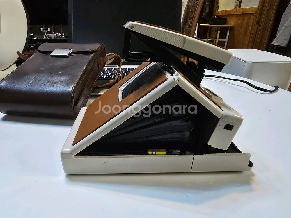 폴라로이드 SX-70 랜드카메라--5